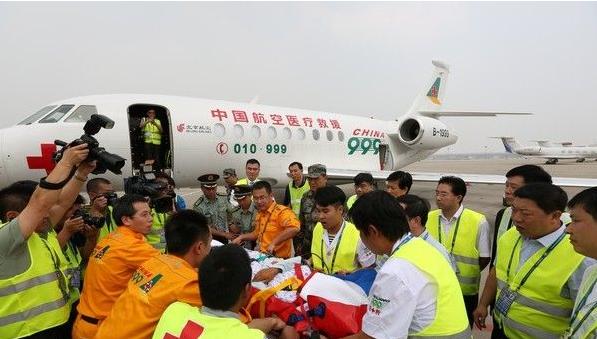 999航空医疗救援专机完成维和伤员转运任务