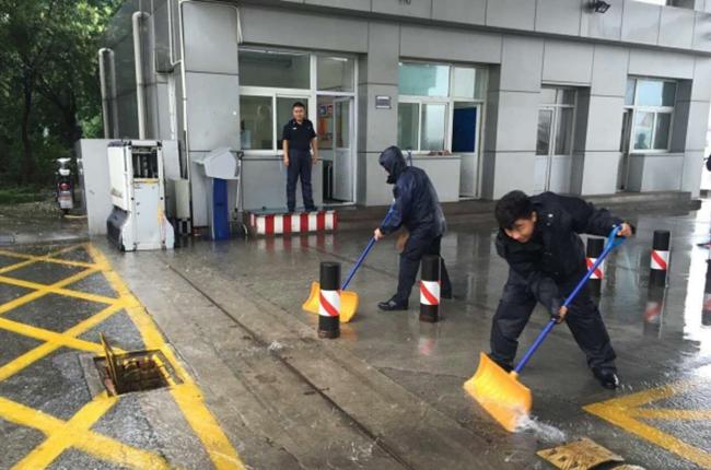 暴雨已致天津机场101架次航班取消