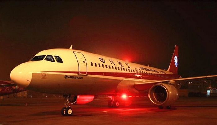 川航迎来一架全新A320飞机 机队规模达114架