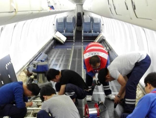 华夏航空12架CRJ900飞机完成客舱改造